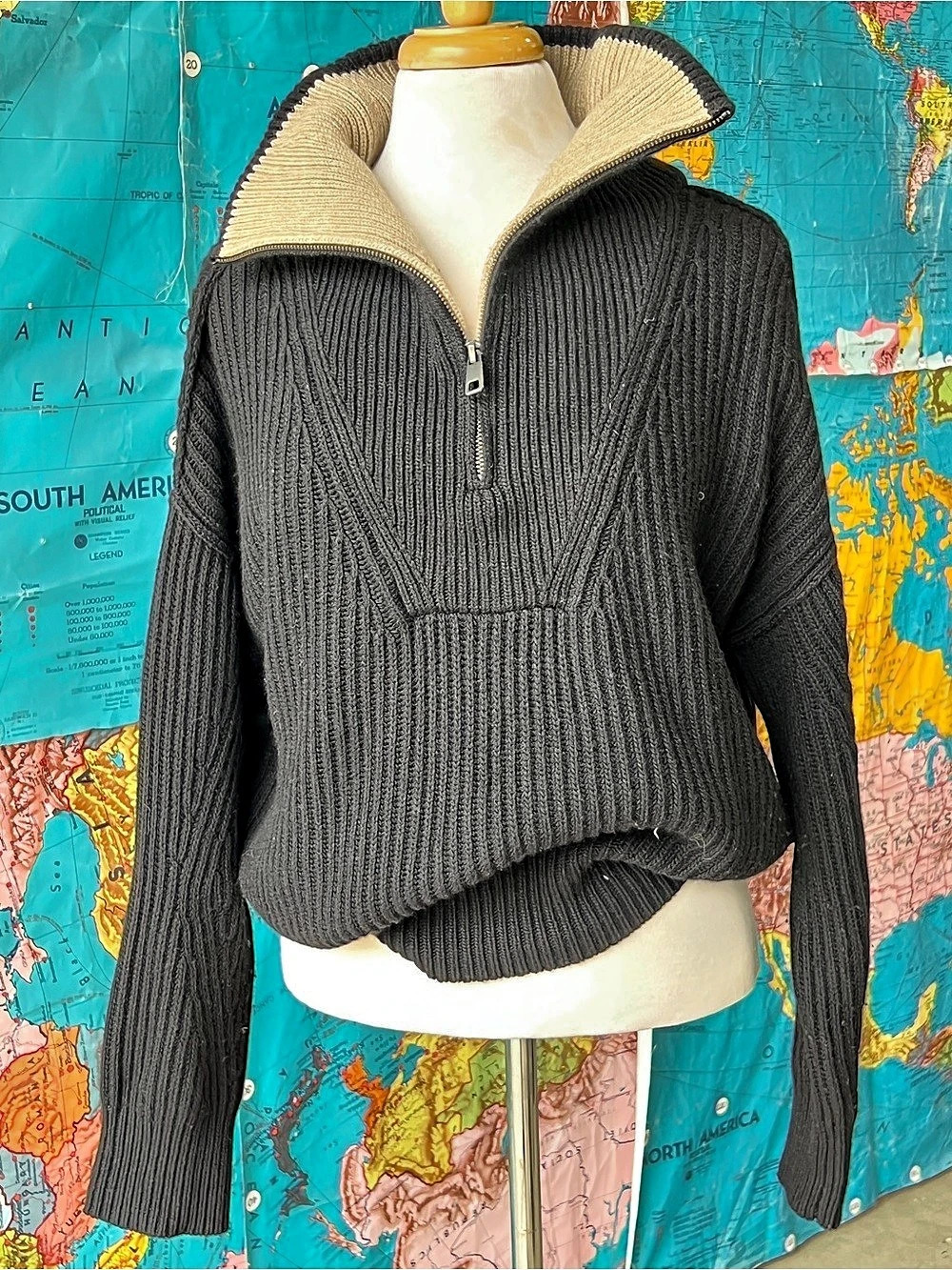 Banana Republic Wool Cashmere Cowl Neck Black & Cream Size Small